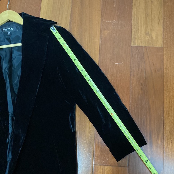 EMANUEL UNGARO - Picture 4 of 5